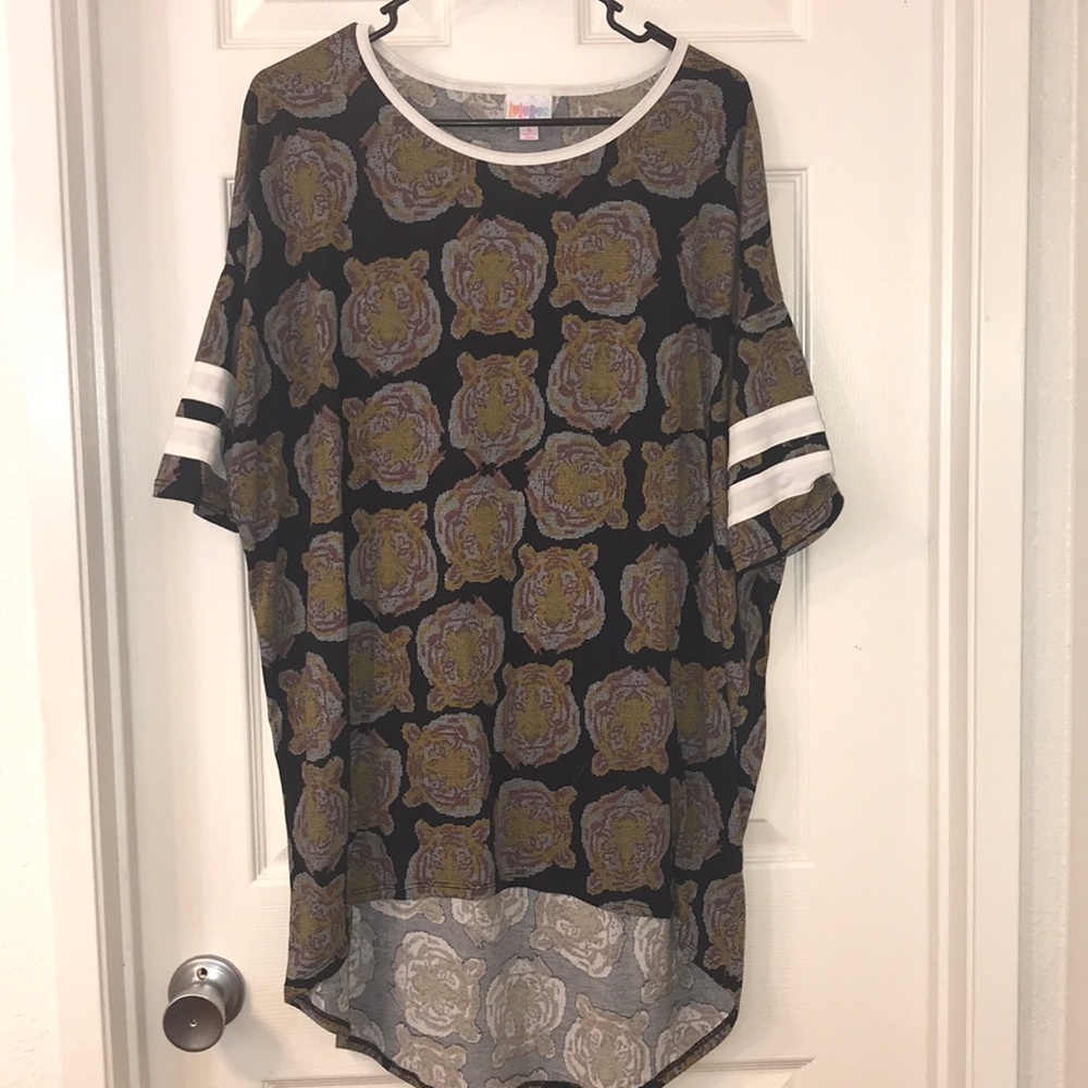LULAROE IRMA TIGER SHIRT